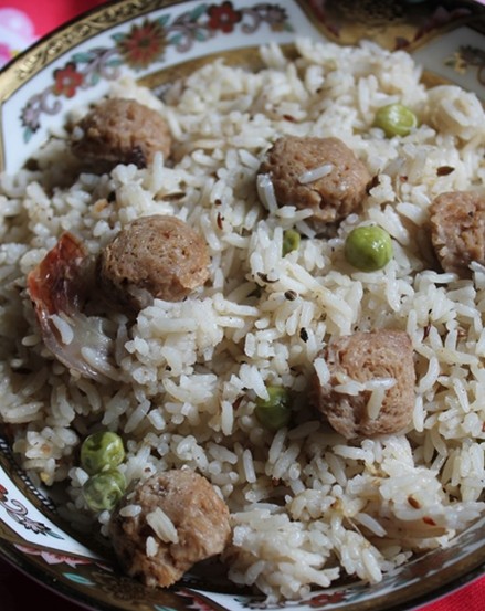 Subzi Soya Pulao Raita ke Sang